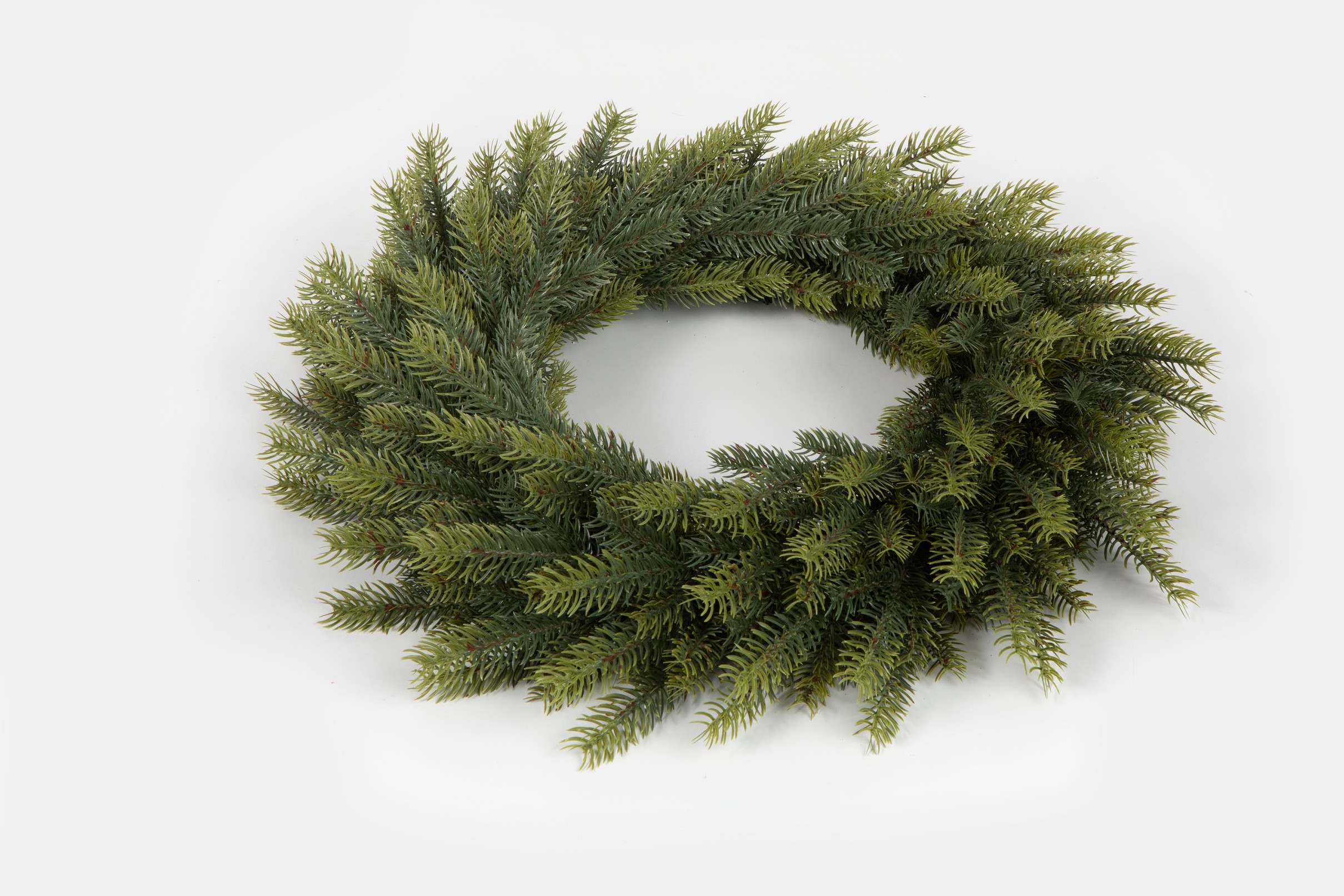 🌿 Miešaný veniec 3D Smrek – 50 cm | Dvojfarebný bledozelený veniec s realistickým vzhľadom